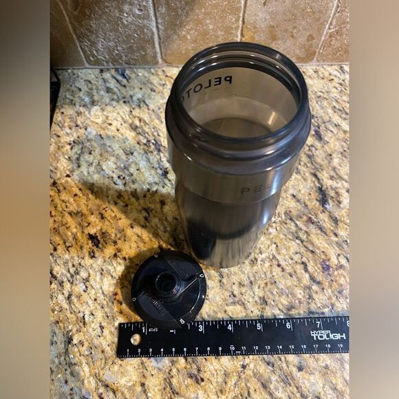 Peloton water bottle‎ - Picture 3 of 5